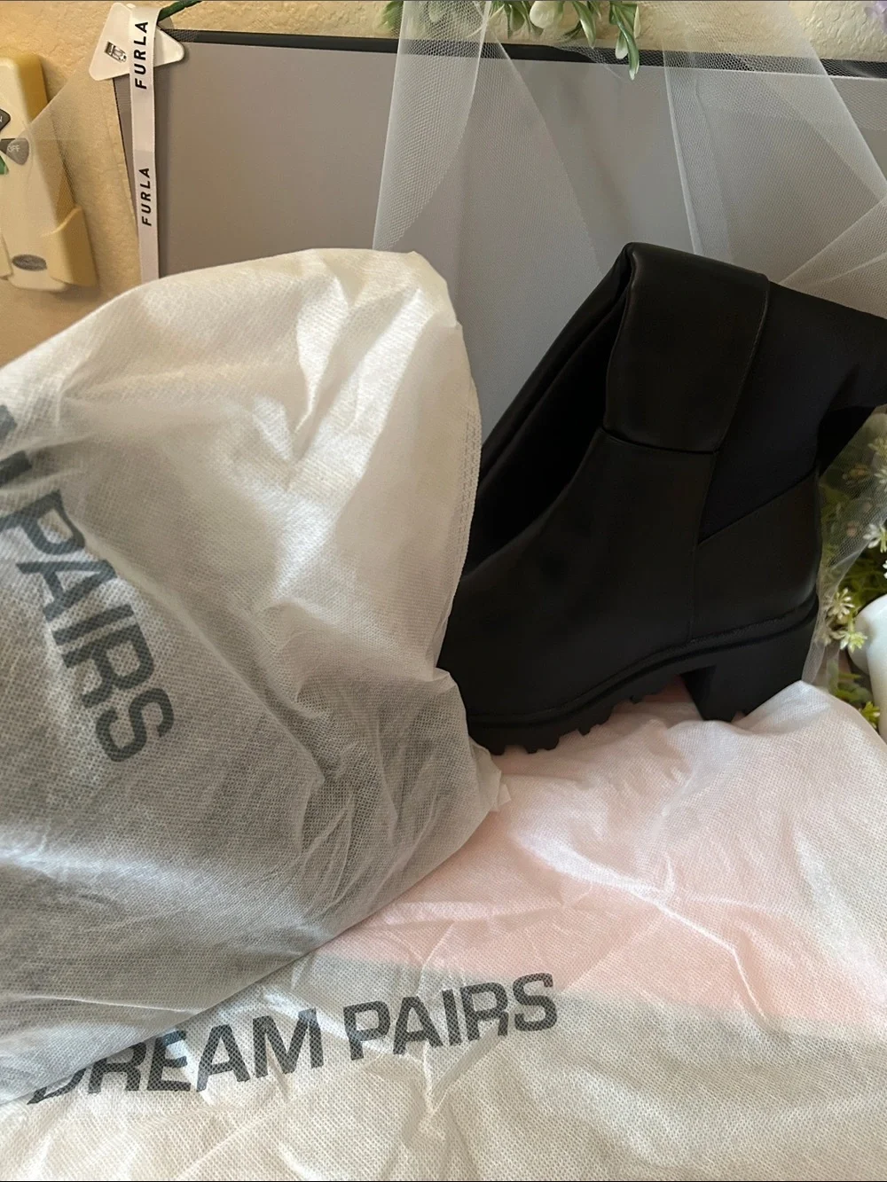 Dream Pairs Black Knee High Chunky Lug Sole Boots